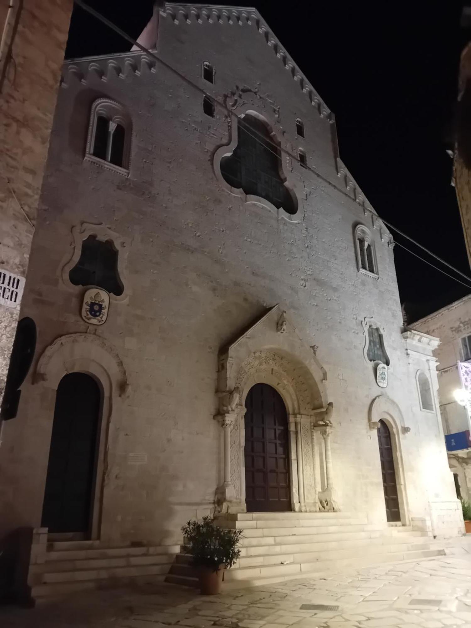 B & B La Grotta Bisceglie Esterno foto